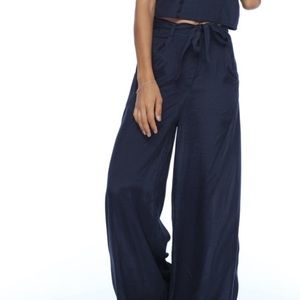 Never worn Aila Blue Elvis Pants in Dark Navy.